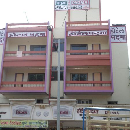 Hotel Padma Nashik Exterior foto