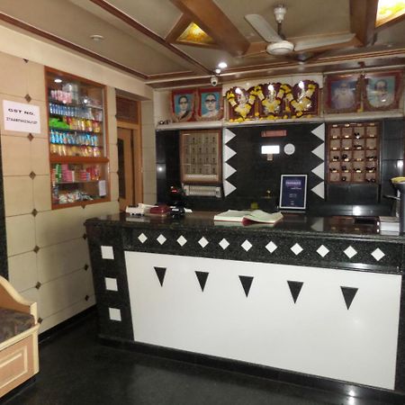 Hotel Padma Nashik Exterior foto