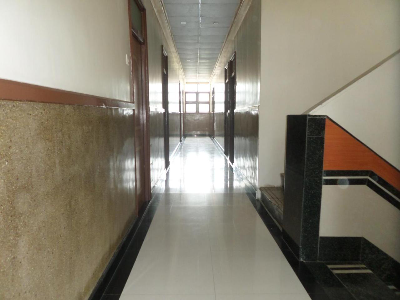 Hotel Padma Nashik Exterior foto