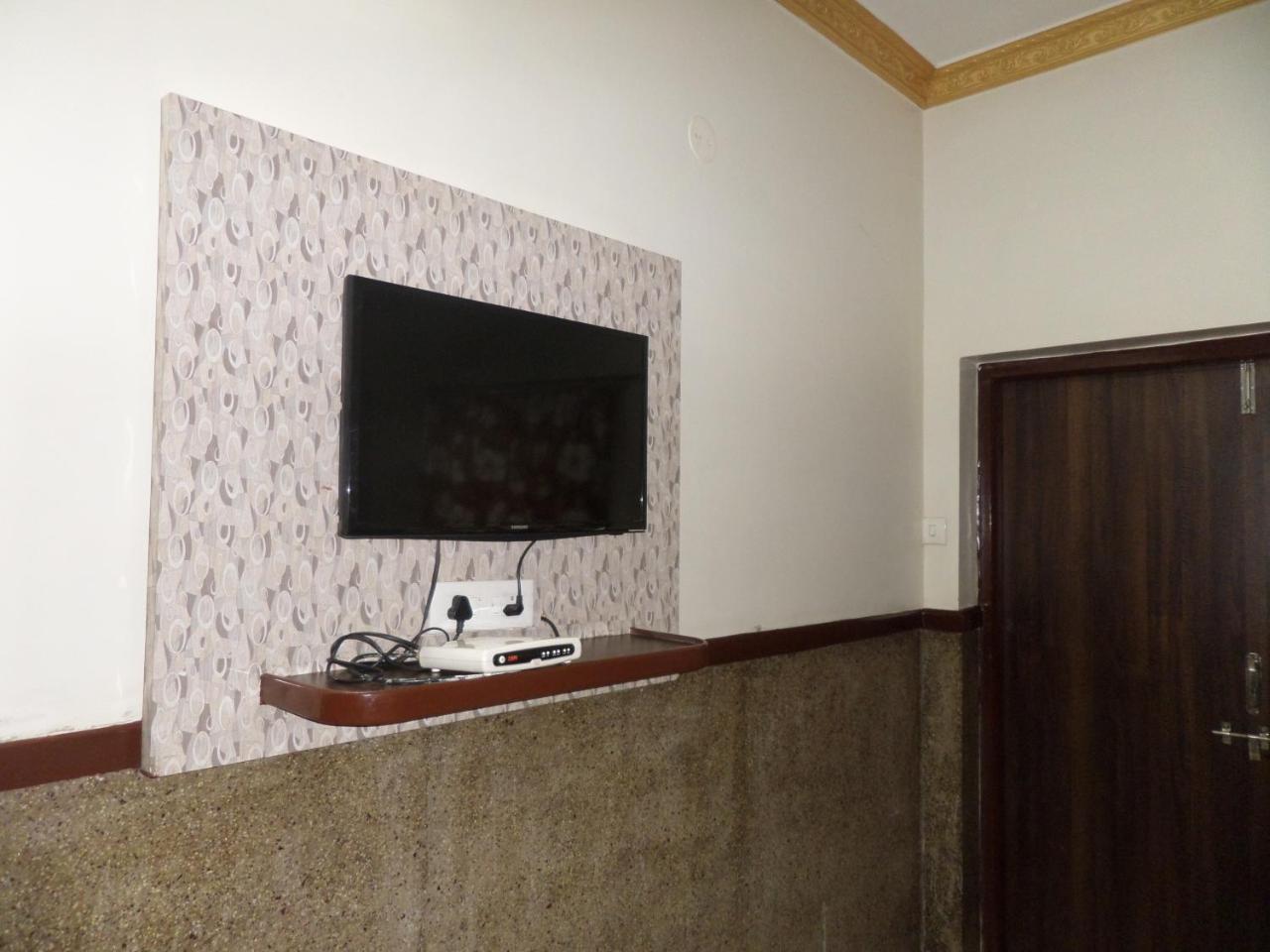 Hotel Padma Nashik Exterior foto